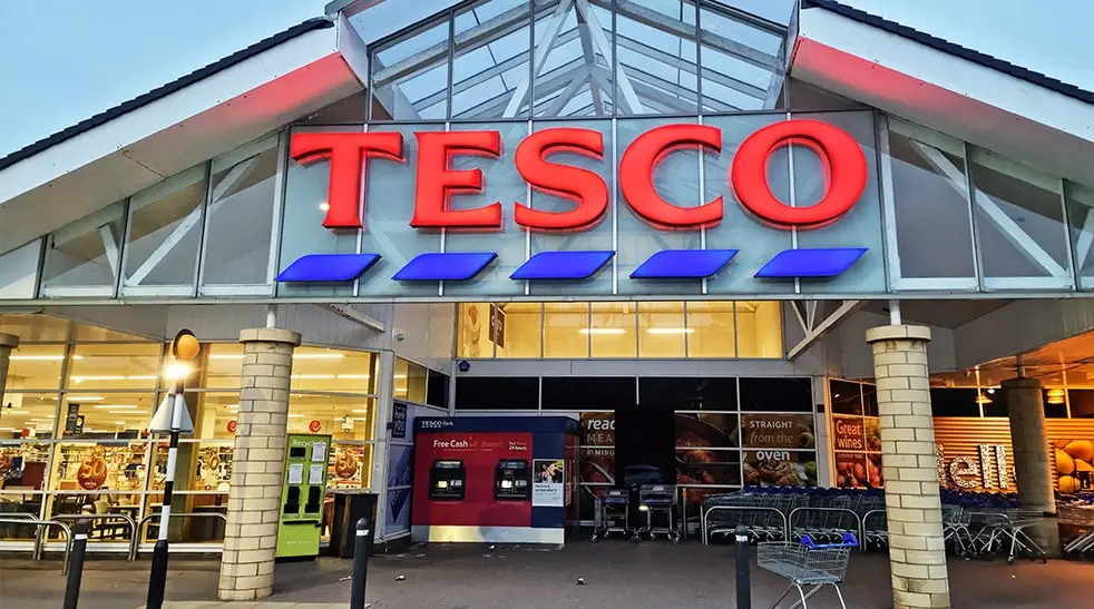 Tesco – Stockage frigorifique.
         Conteneurs frigorifiques