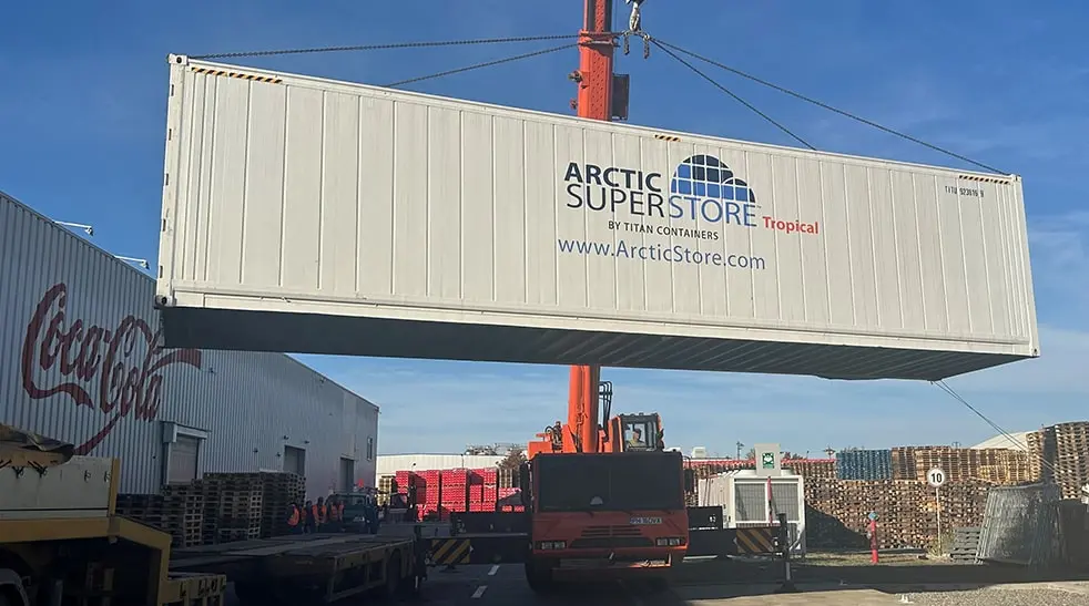 Des conteneurs Arctic SuperStore au service de Coca-Cola Romania – Solutions de stockage frigorifique